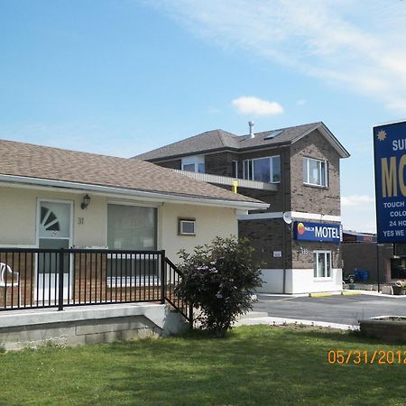 Sunparlor Motel Leamington Kültér fotó