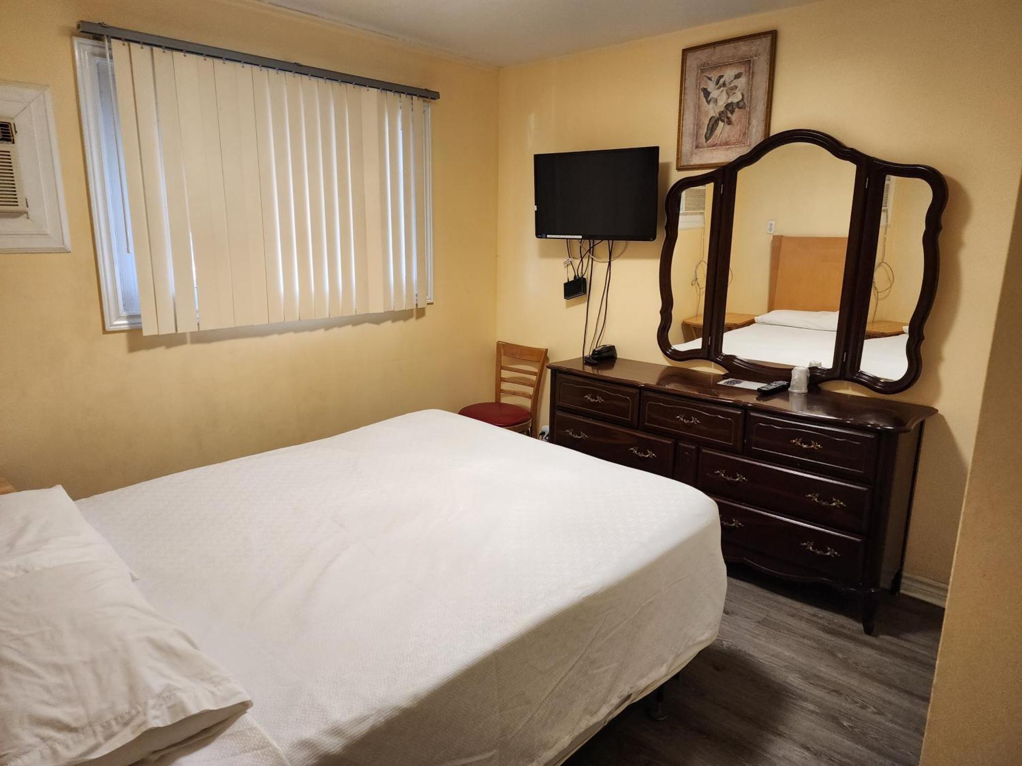 Sunparlor Motel Leamington Kültér fotó