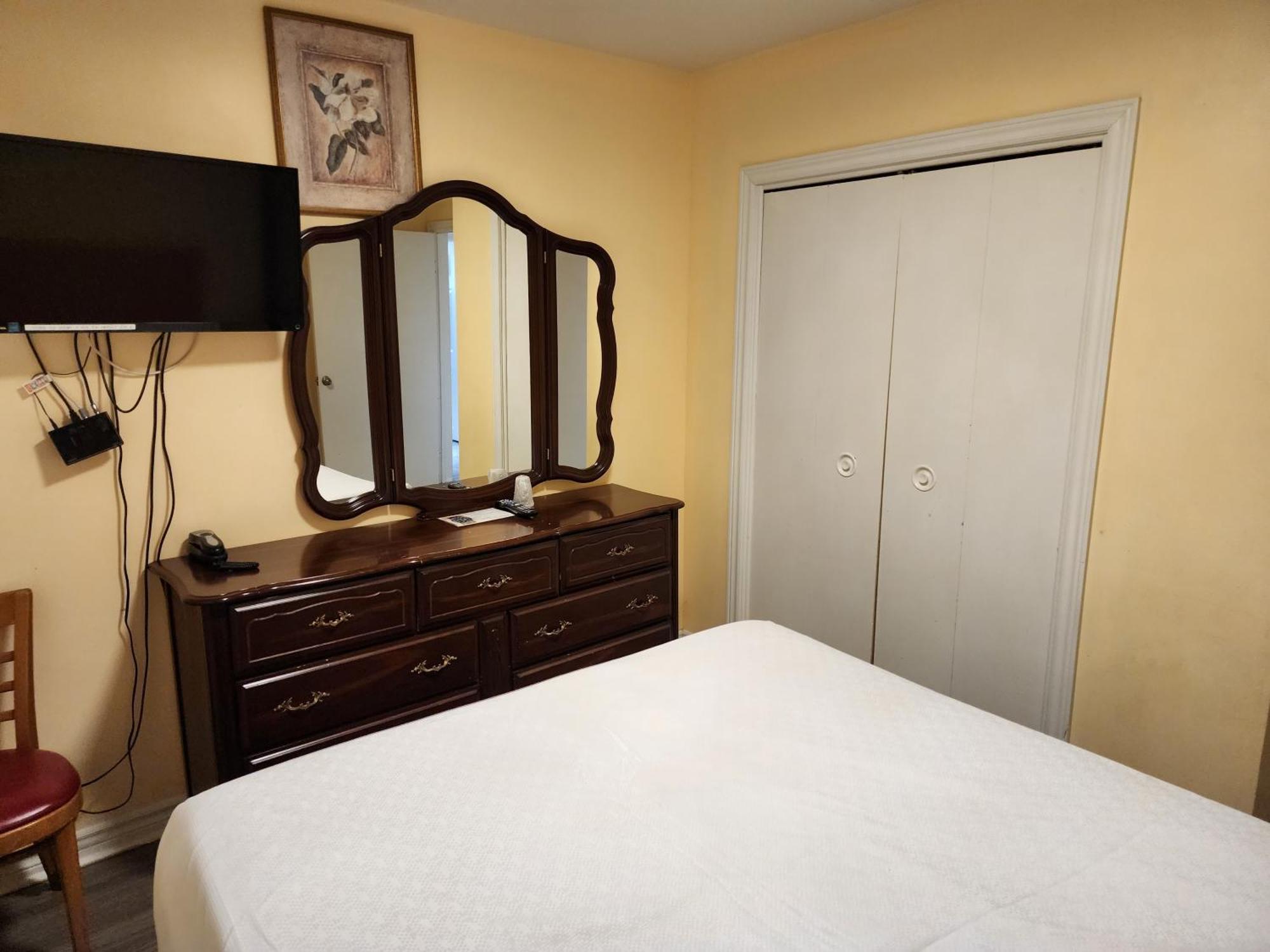 Sunparlor Motel Leamington Kültér fotó