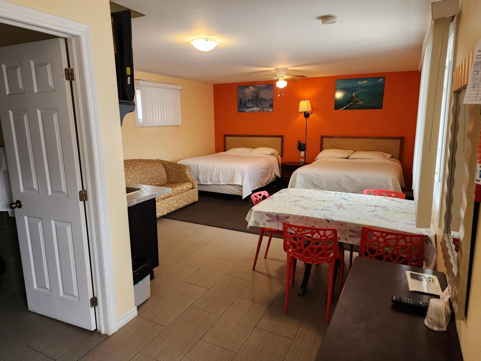Sunparlor Motel Leamington Kültér fotó