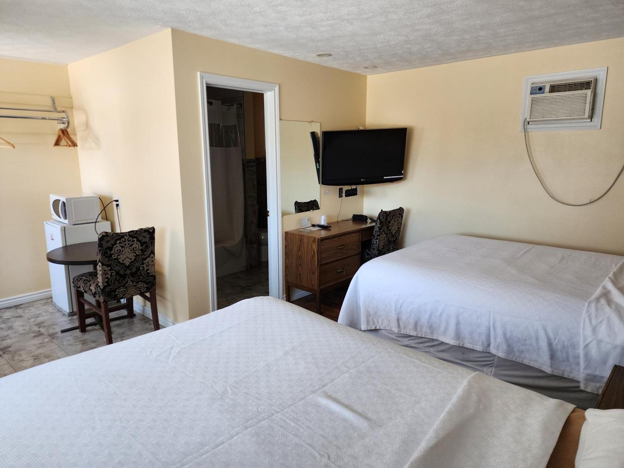 Sunparlor Motel Leamington Kültér fotó