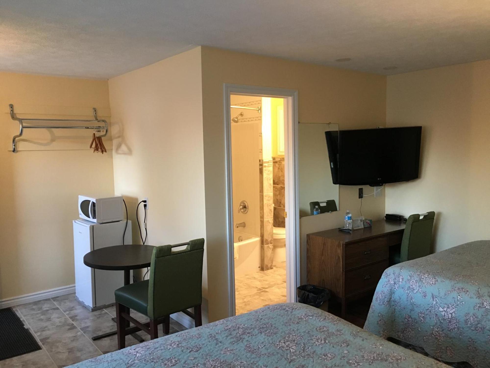 Sunparlor Motel Leamington Kültér fotó