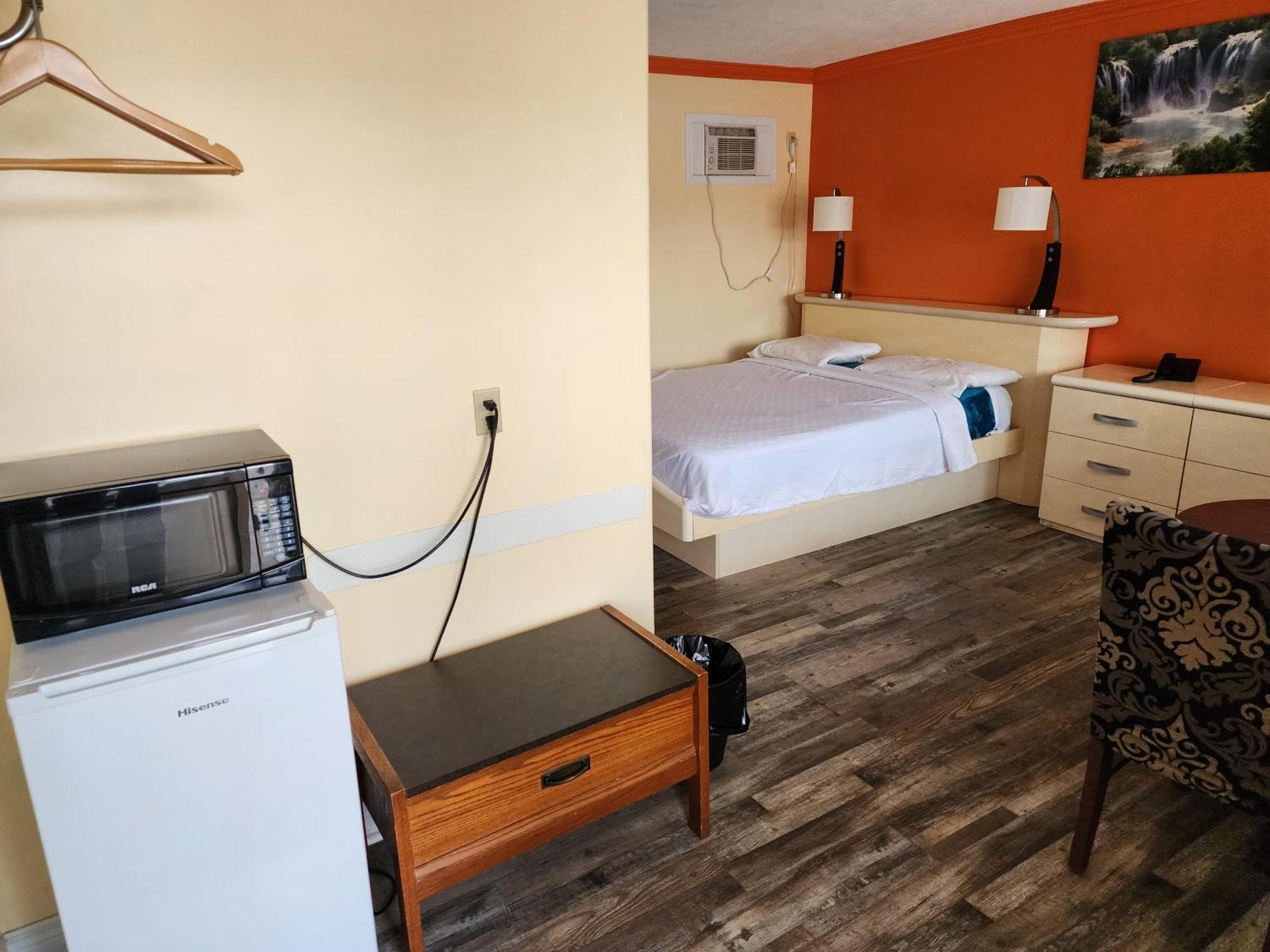 Sunparlor Motel Leamington Kültér fotó