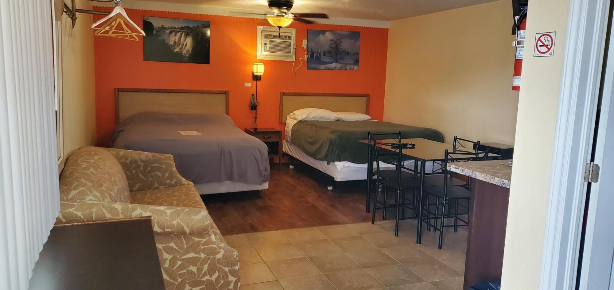 Sunparlor Motel Leamington Kültér fotó