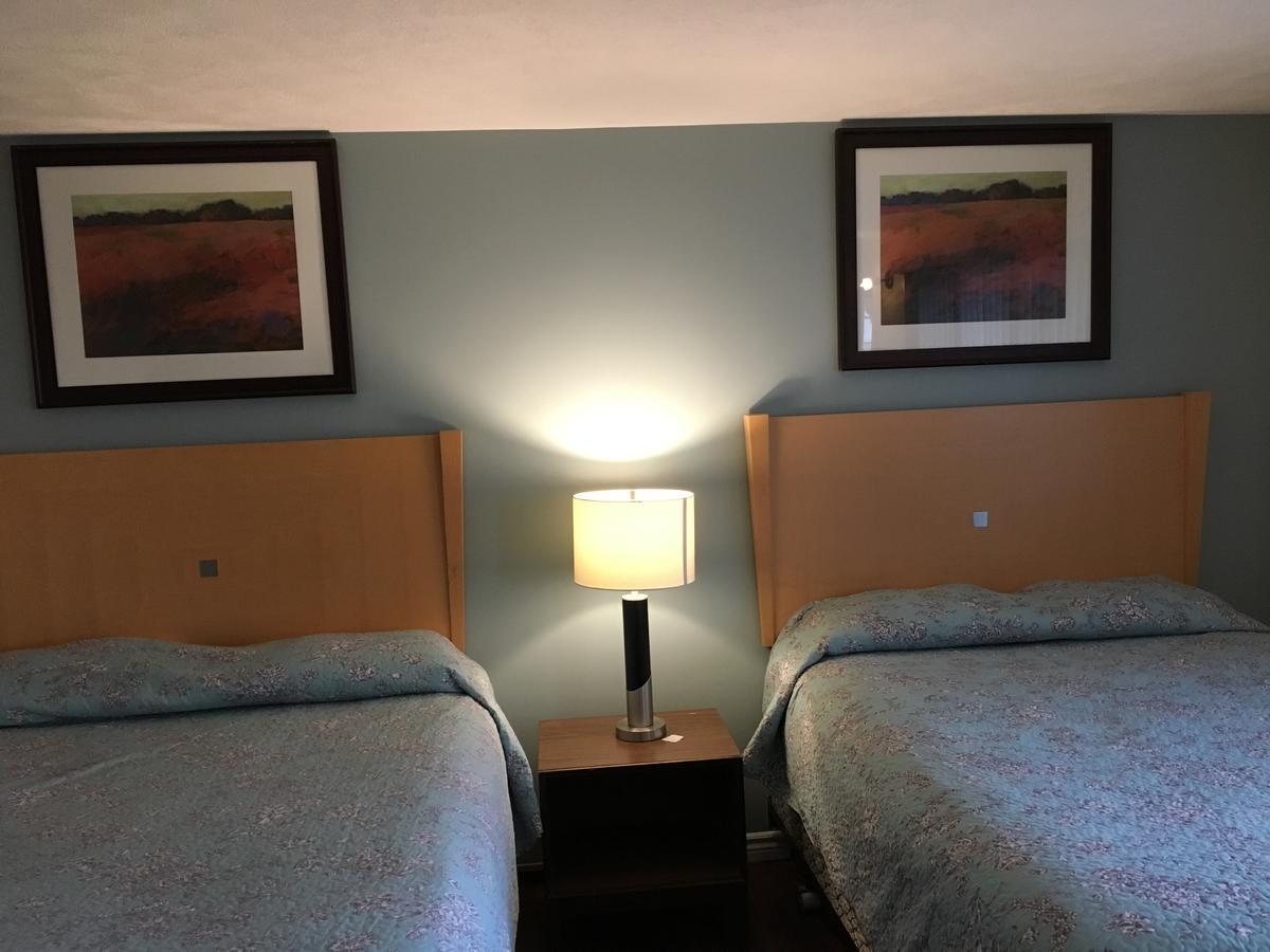 Sunparlor Motel Leamington Kültér fotó